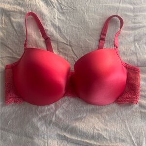 Cacique Bra 42 DD Coral Red. Great condition. Wide band 4 hooks underwire